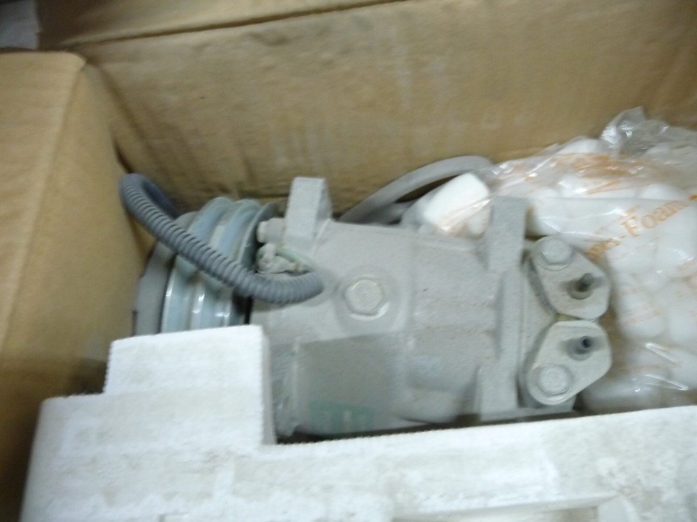 New Hitachi Compressor 4388086