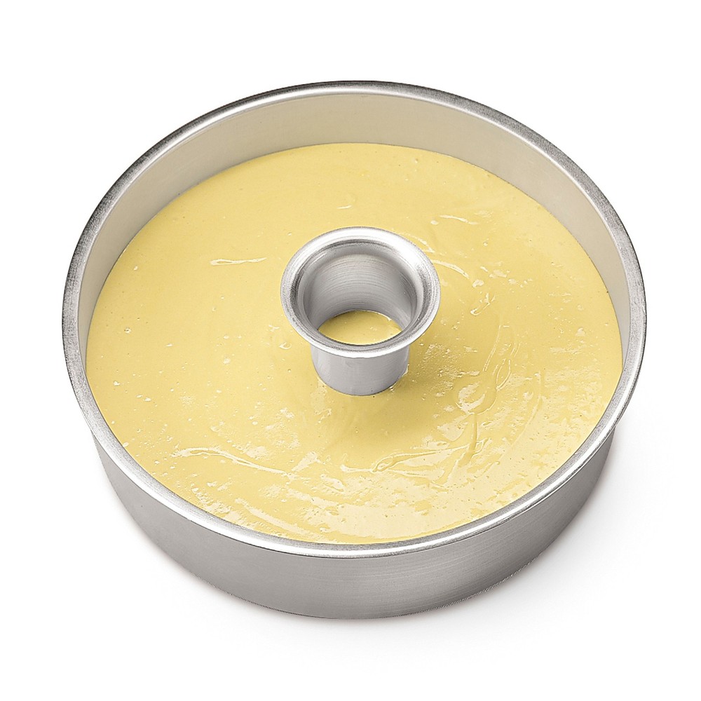 Wilton Decorative Preferred Heating Core Bakeware Red