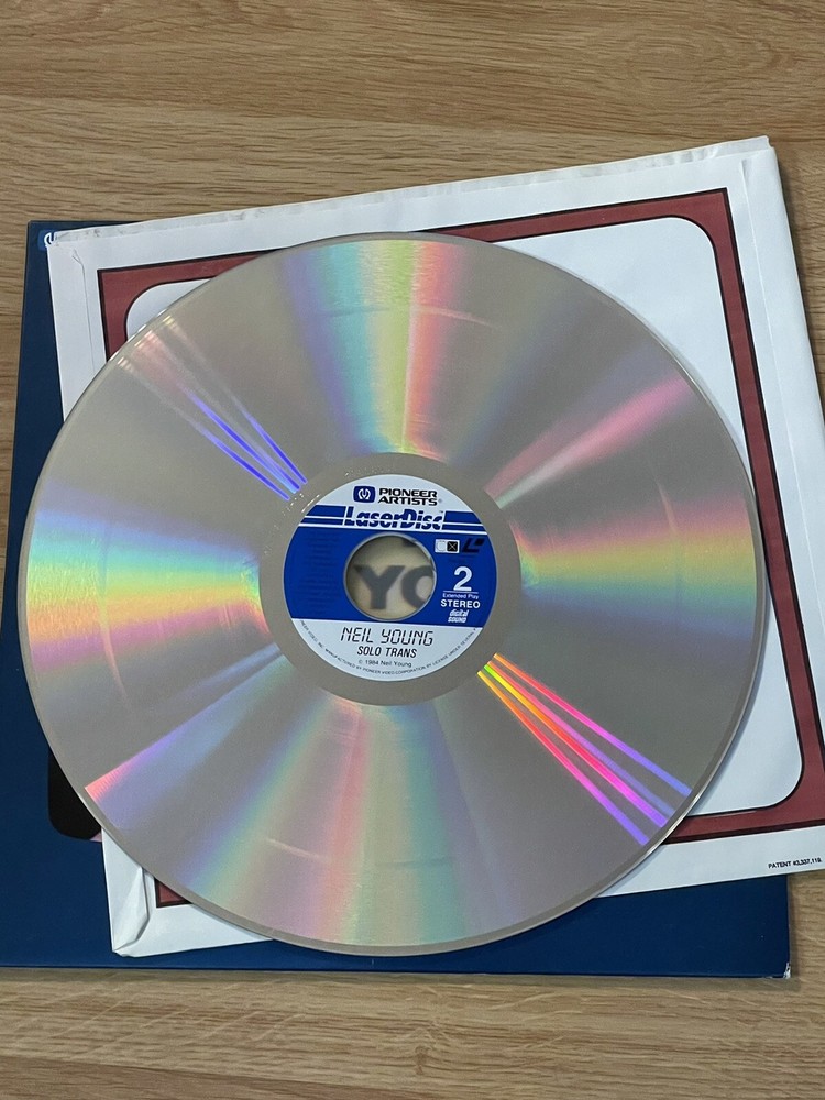 NEIL YOUNG "SOLO TRANS" LASERDISC (1984) LD