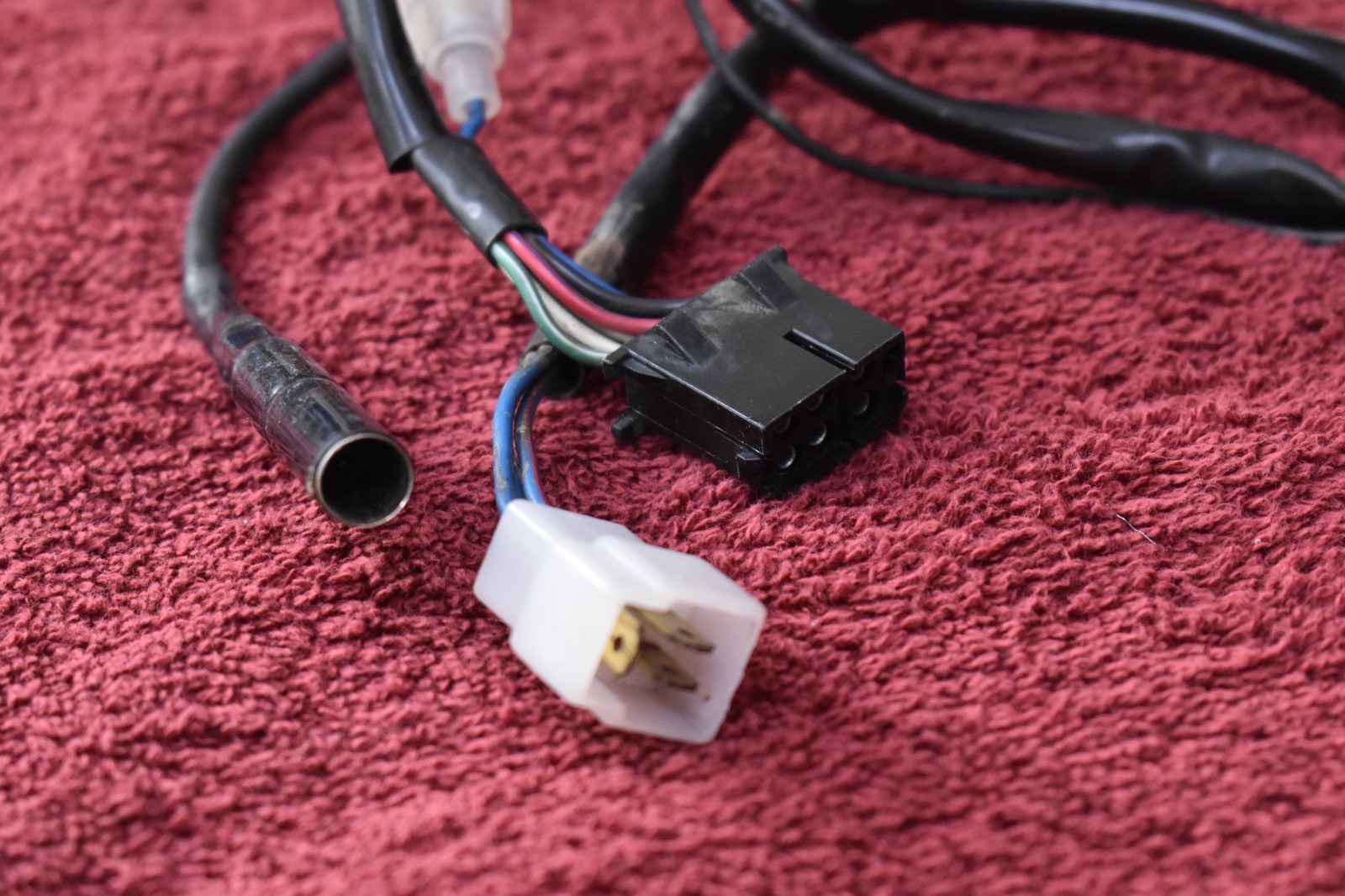 1977 77 Datsun 280Z AM/FM radio KM-1821ZF OEM used