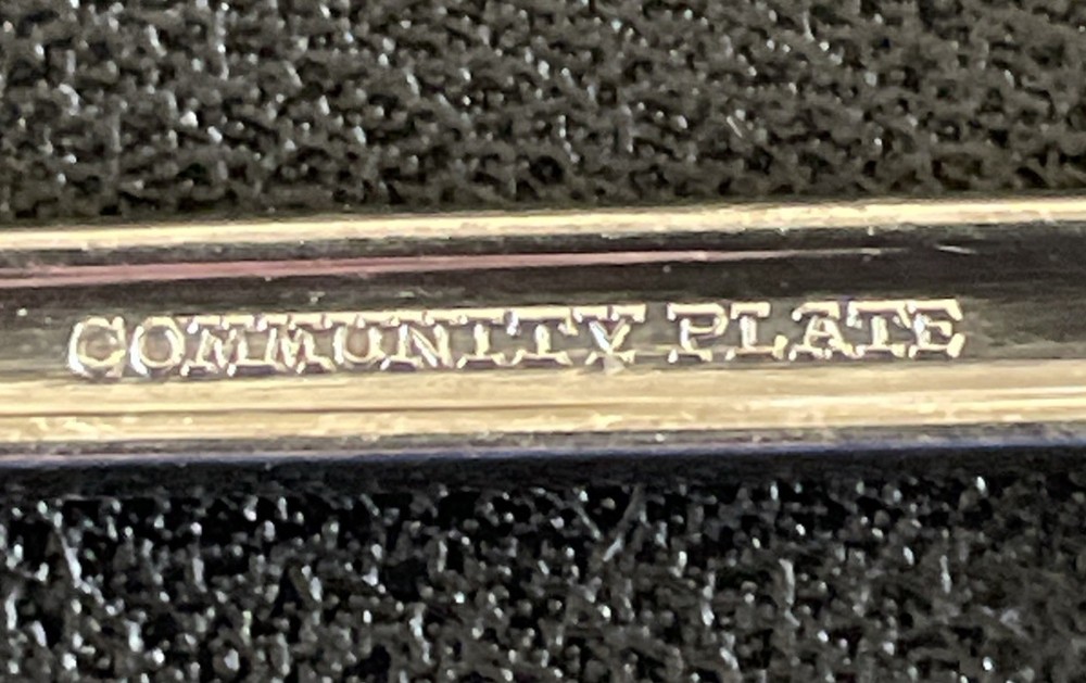 Community Silver Plate Louis XVI 1911 Pattern 8" Serving Fork