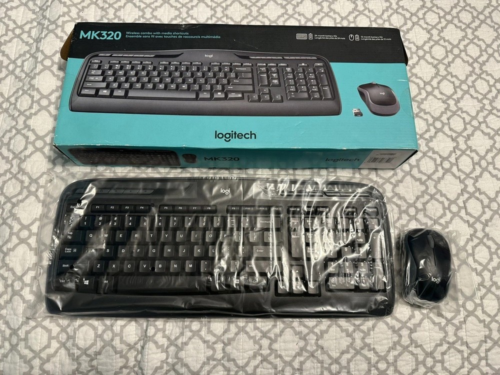 Logitech Wireless Keyboard & Mouse MK320
