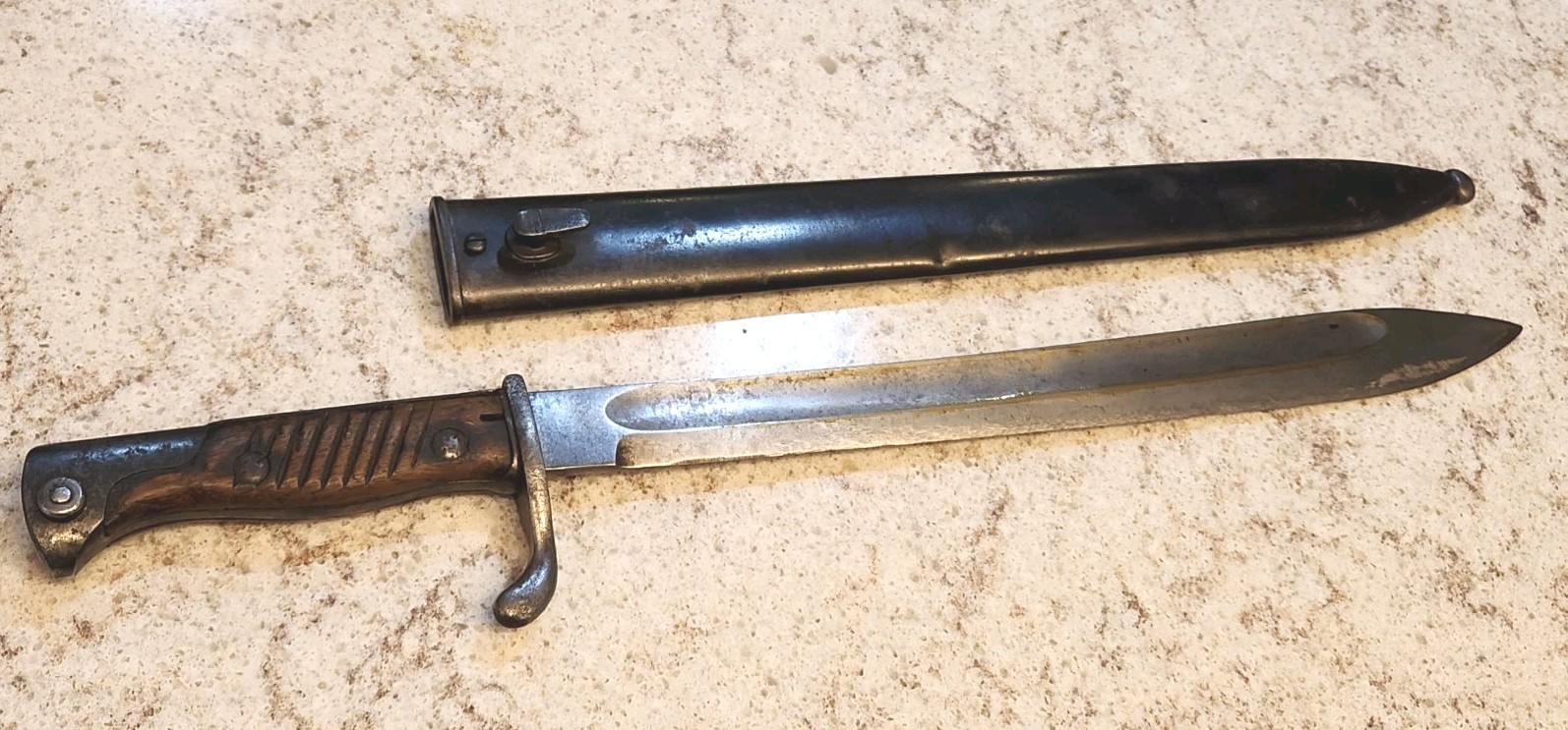 Original WWI German Butcher Blade Bayonet With Sheath (A-G Duisburg)