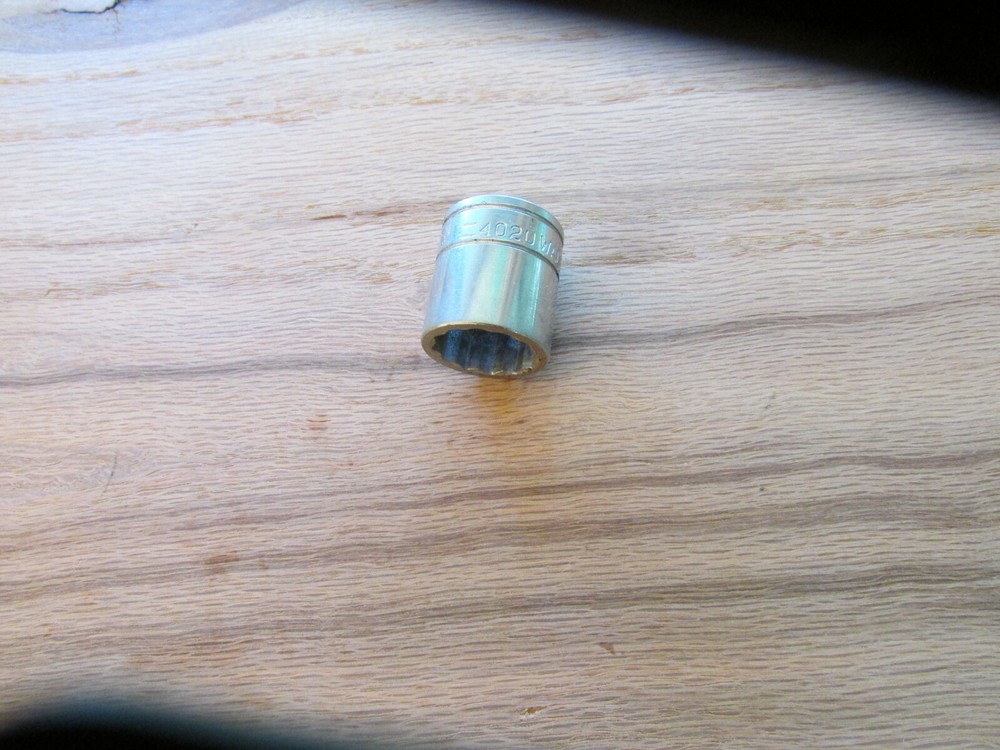 Nice Walden 4020 5/8" Socket 3/8" Drive 12 Point