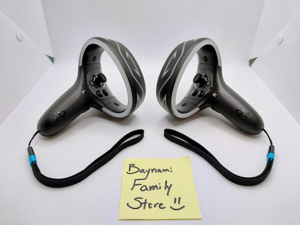 HTC Vive Cosmos PAIR Replacement OEM Left And Right Controller 2Q3Z200 2Q3Z100