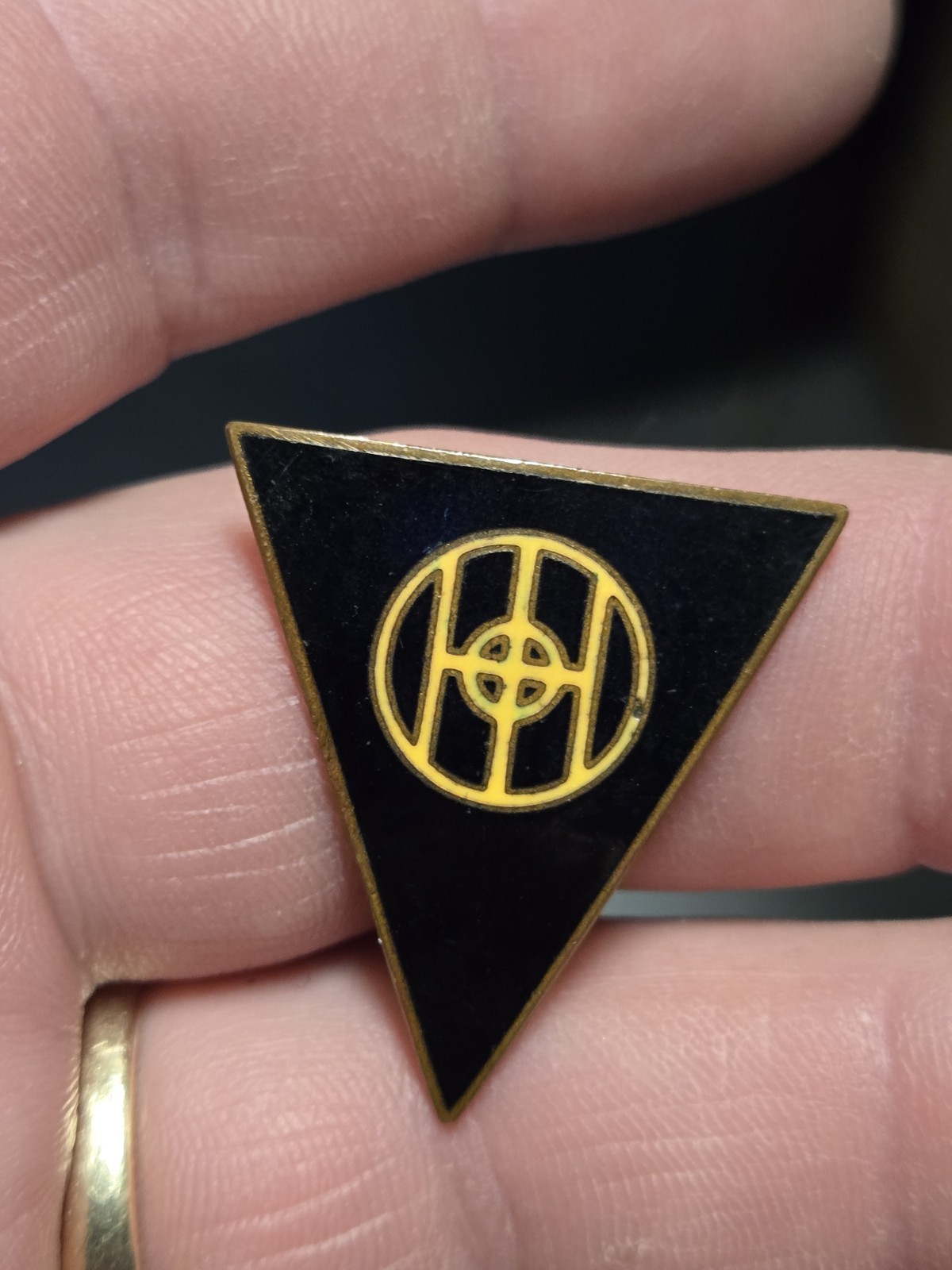 2 Vintage rare old WWII 83rd Infantry Division Thunderbolt DI Unit Crest Pin Lot