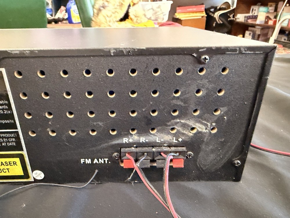 Innovative Technology ITCDS-5000 FM Stereo Receiver/CD/Bluetooth - Untested