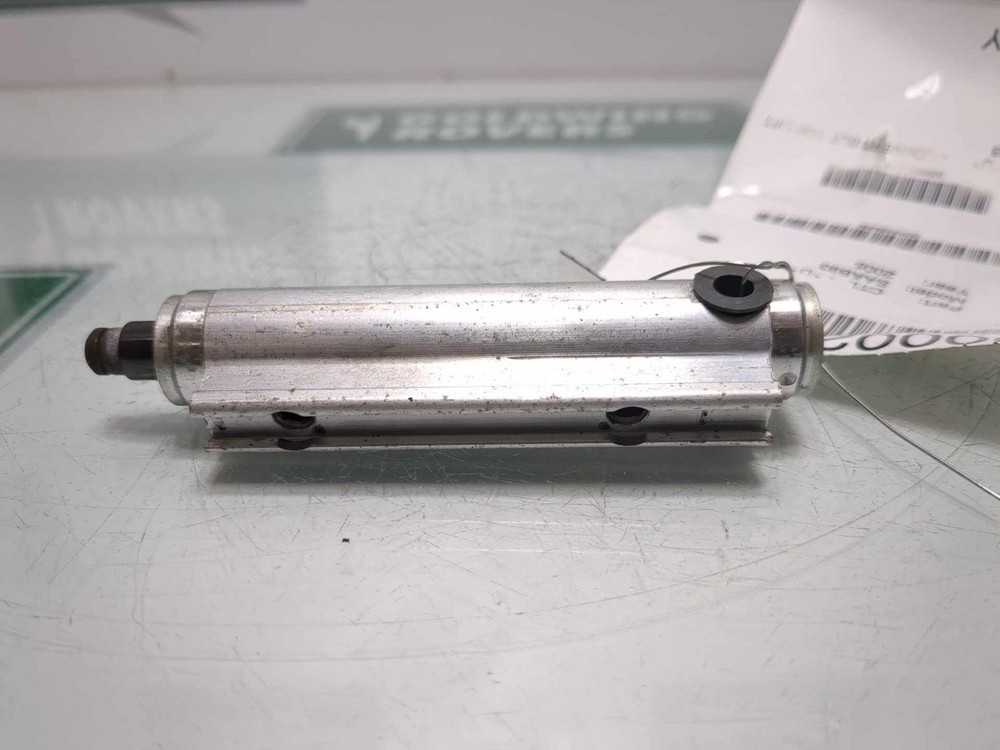 04-11 Saab 9-3 Convertible 1st Bow Top Piston