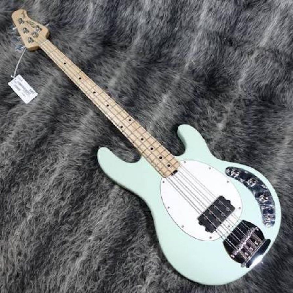 Sterling Stingray Ray4