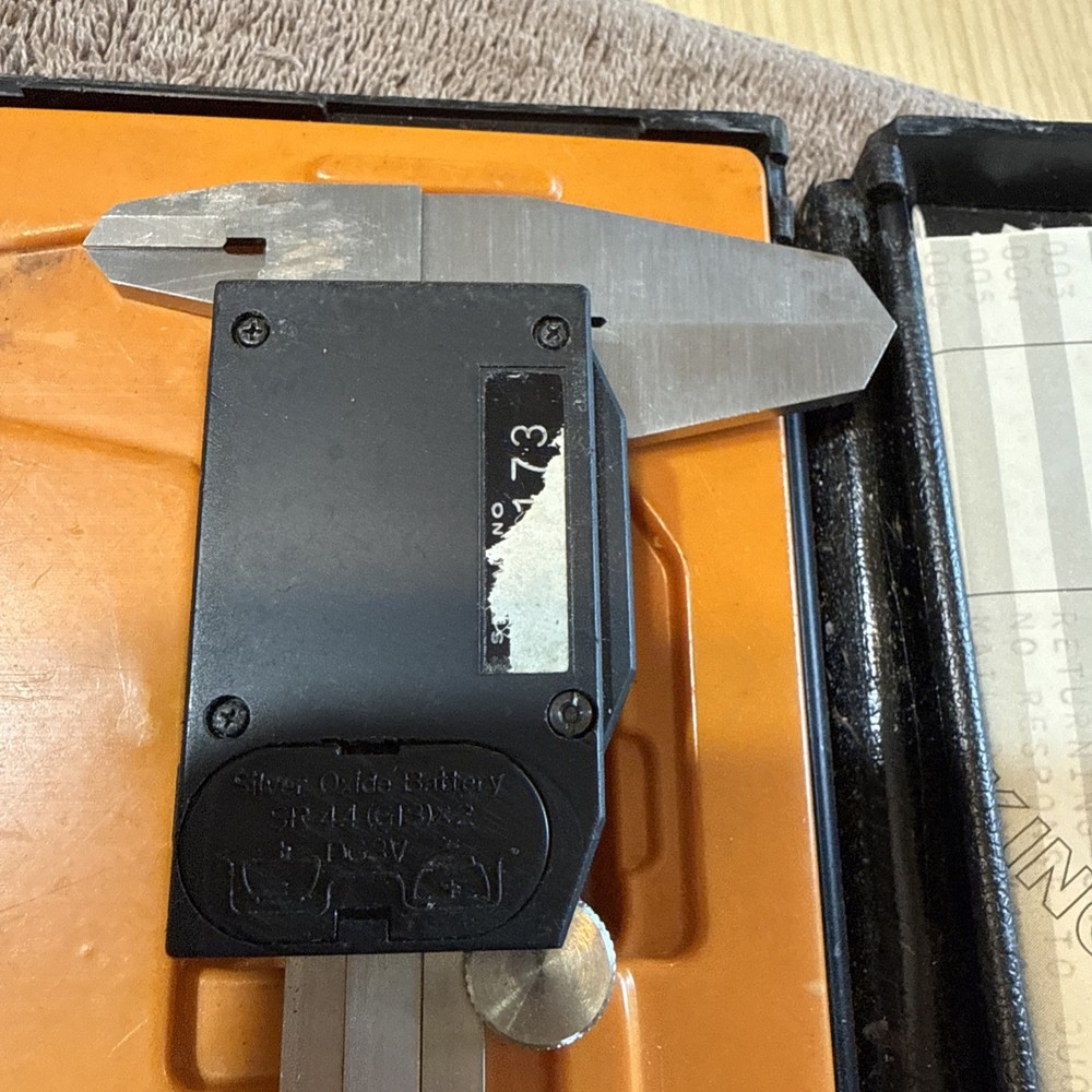 Fowler & NSK Max-Cal Electronic Digital Caliper with Case