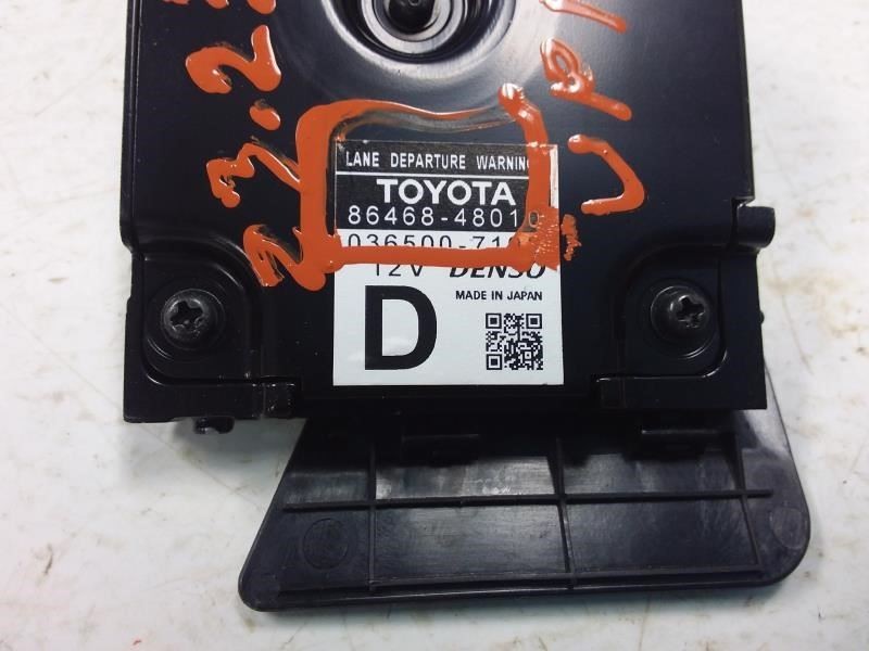OEM Front Camera Windshield Mounted 14-16 HIGHLANDER OEM ID# 8646848010