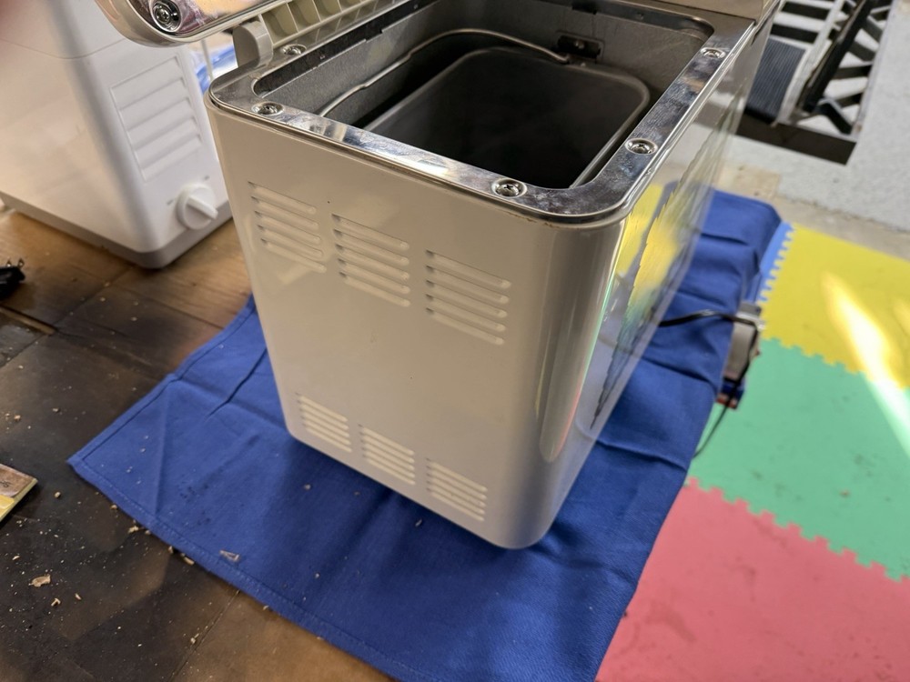 Breadman TR2200’97 Breadmaker