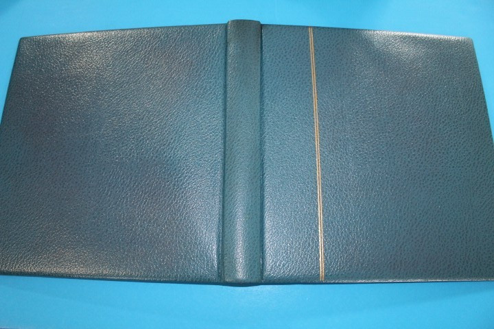 Lindner Blue 18 Ring binder with Dustcase BlueLakeStamps GREAT