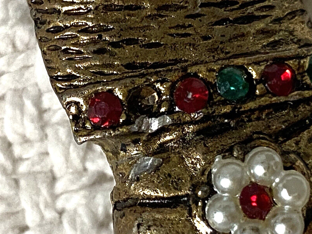 Santa Holiday Boot (missing 1 Stone) Brooch/Pin