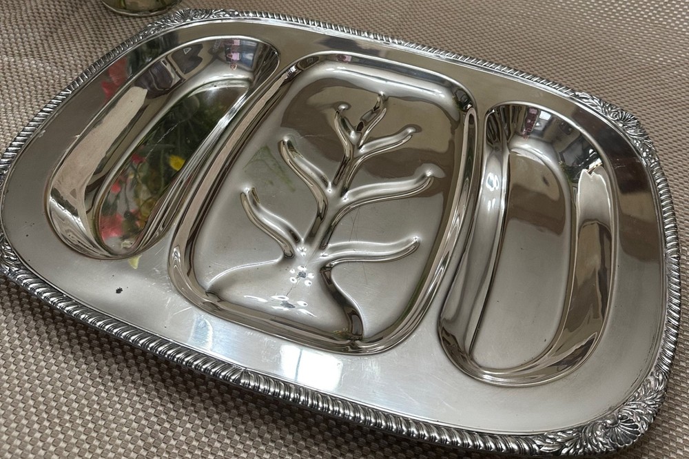 Vintage Silver plated Meat Platter with divided sections, Rogers