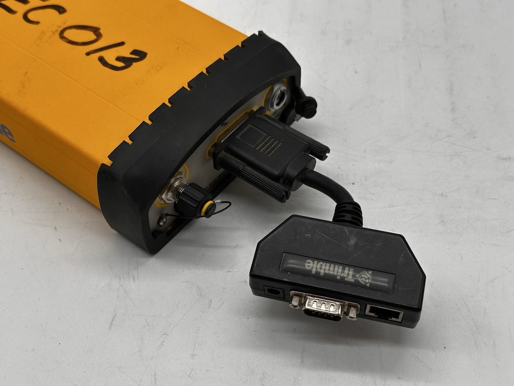 Trimble GPS Proxrt Pathfinder 85340-00 with Trimble NOMAD Data Collector & Bag