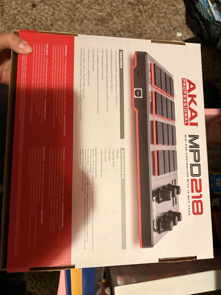 Akai Professional MIDI Drum Pad Controller MPD218