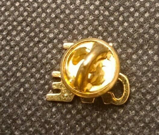 WE CARE TIE TACK! e2977UXX