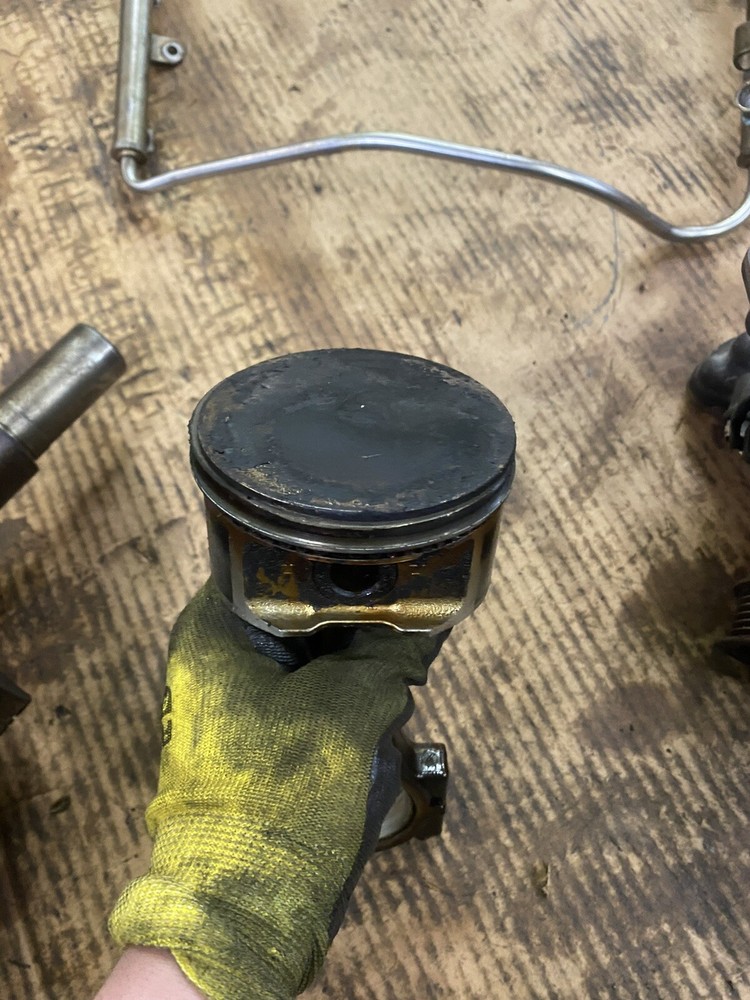 04 Jeep 4.7 Connecting Rod& Piston ML5E19