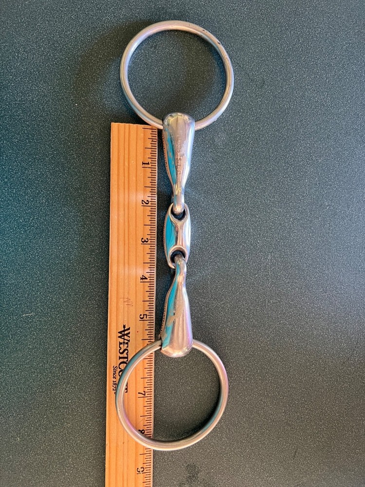 Loose ring snaffle bit (5 1/2) with lozenge
