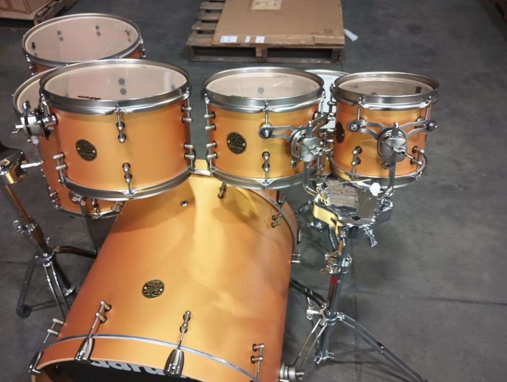 ddrum Dios 7pc Maple drumset Satin gold metallic with satin chrome hardware