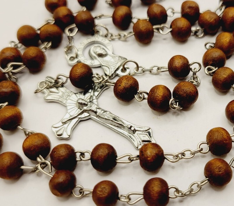 Rosary Dark BROWN beads silver tone CROSS 19 in Vintage † INRI
