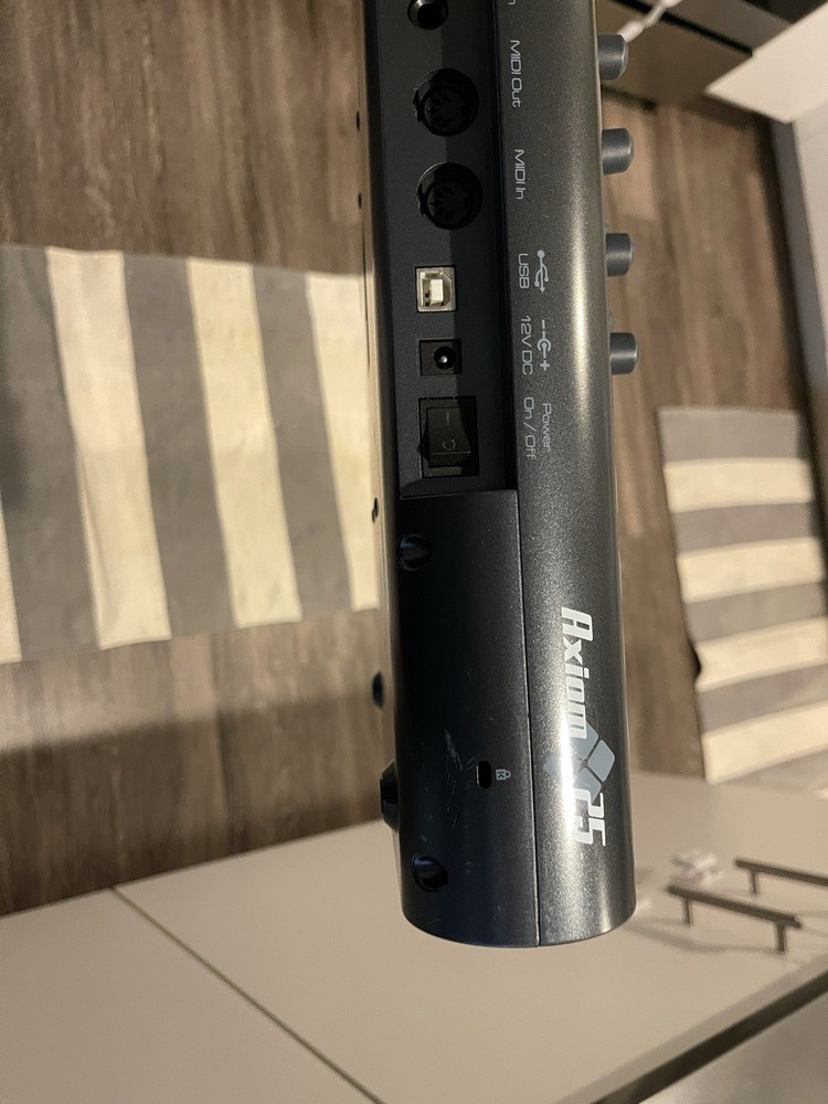 M-Audio Axiom 25 USB MIDI controller