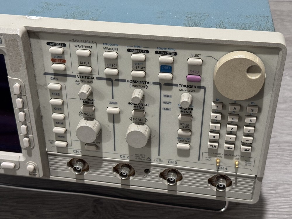 Tektronix TDS754D Digital Oscilloscope
