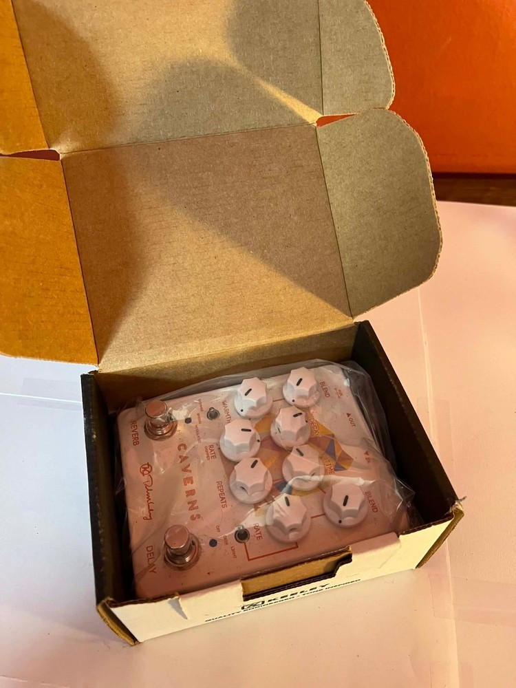 Keeley Caverns V2 Delay/Reverb Effects Pedal