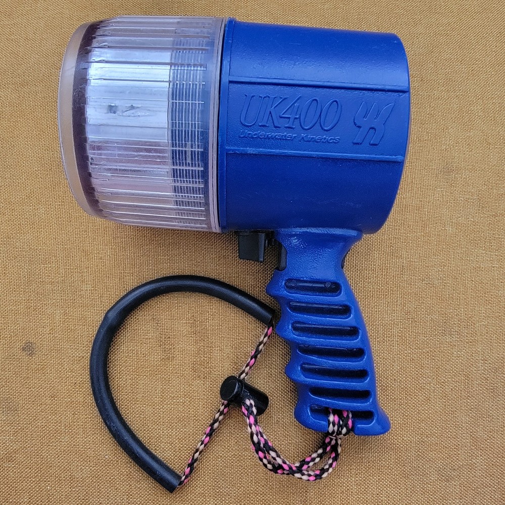 Underwater Kinetics UK 400 Night Dive Light