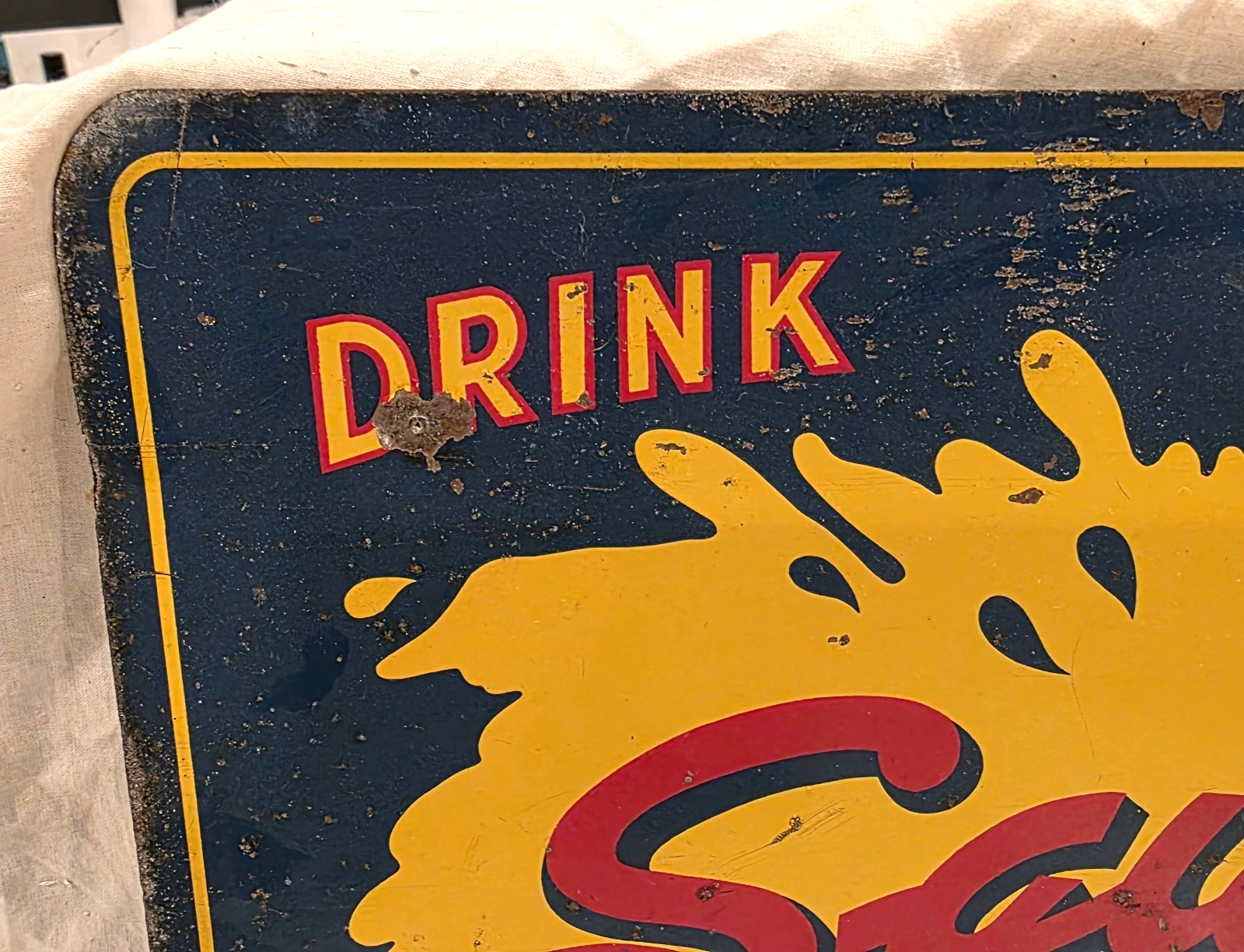 Rare Original 1963 Drink SQUIRT Flange Sign - It's In The Public Eye - 18" x 14"