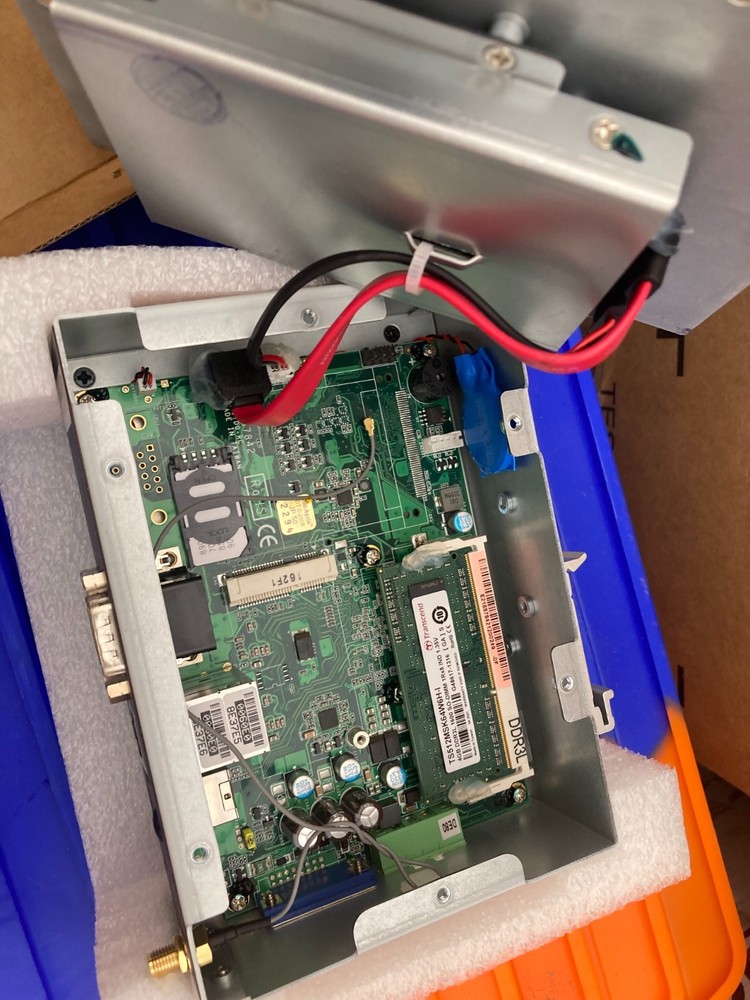 Tesla Atom E3827 1.75GHZ Computer missing Moderm 1052303-02-F