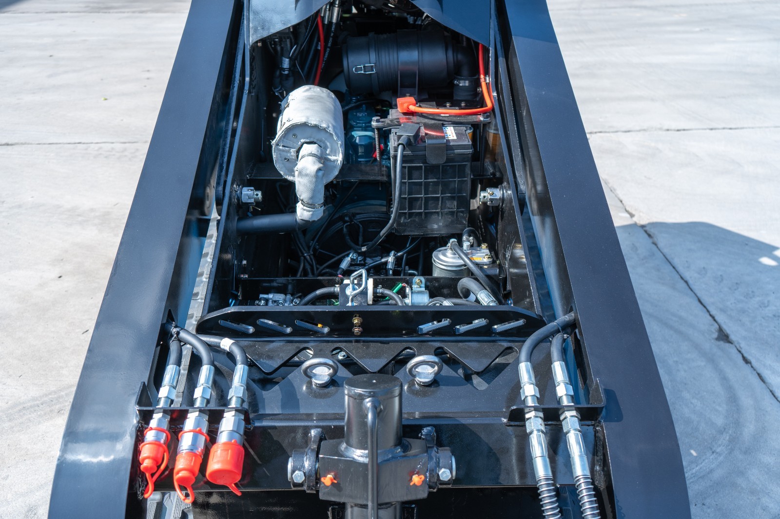 3040lbs TYPHON STOMP X1300 25HP Kubota D1105 EPA Diesel Mini Skid Steer Loader