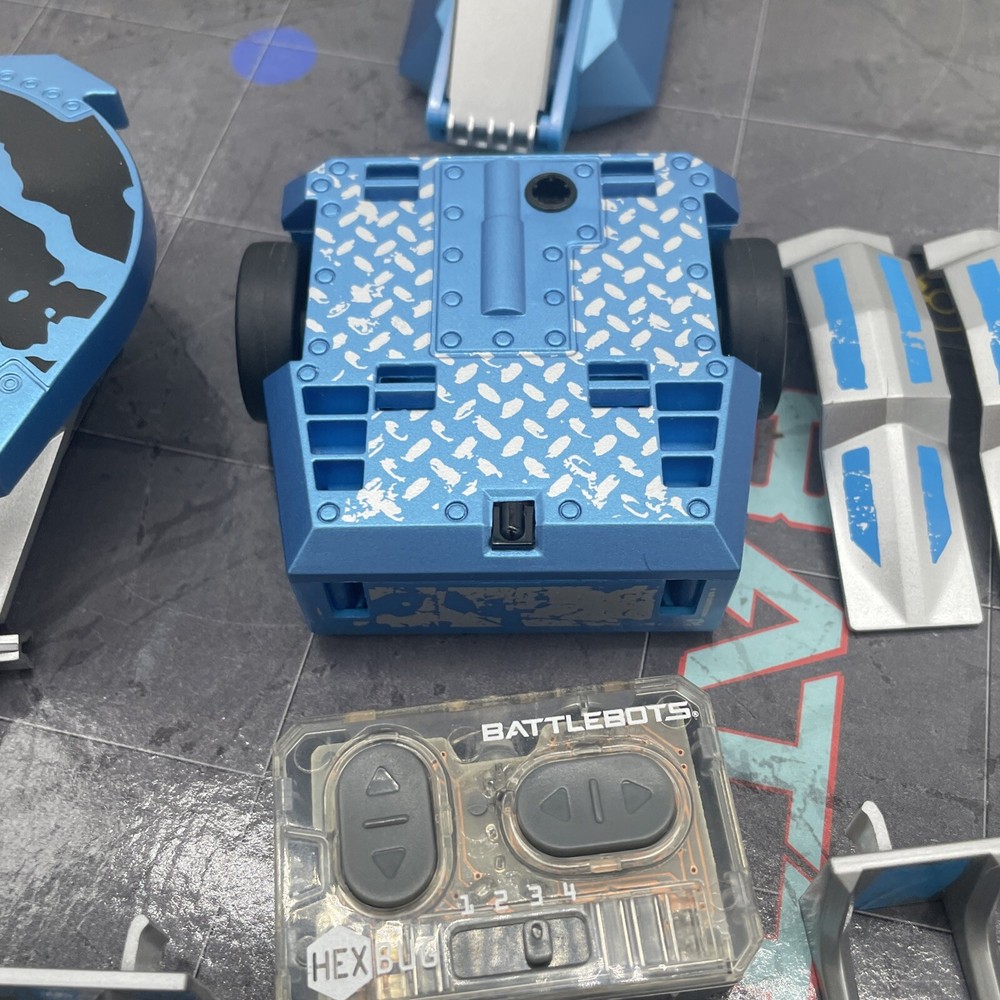 HEXBUG BattleBots Arena Pro - Build Your Own Battle Bot - UNTESTED READ DESCRIPT