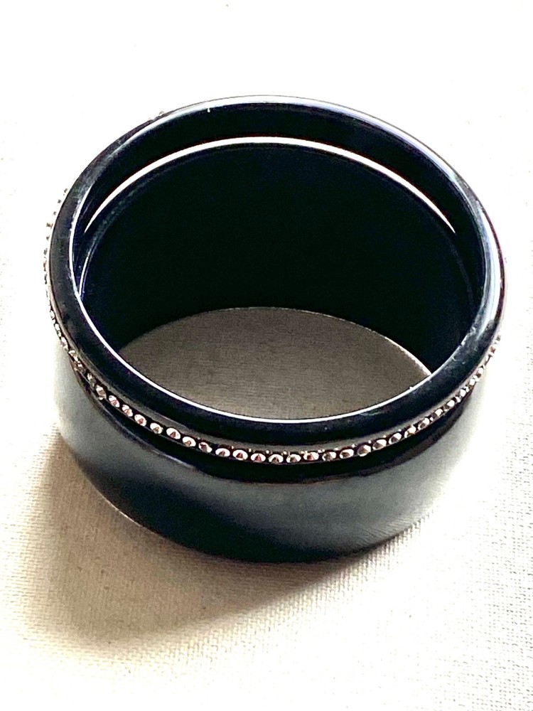 Vintage Design Bangle Acrylic  Chunky Black