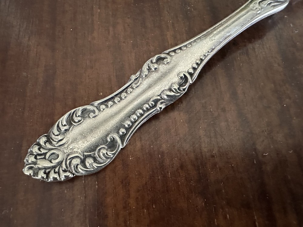 Rogers Flat Twisted Handle Master Butter Knife Carlton Pattern 1898