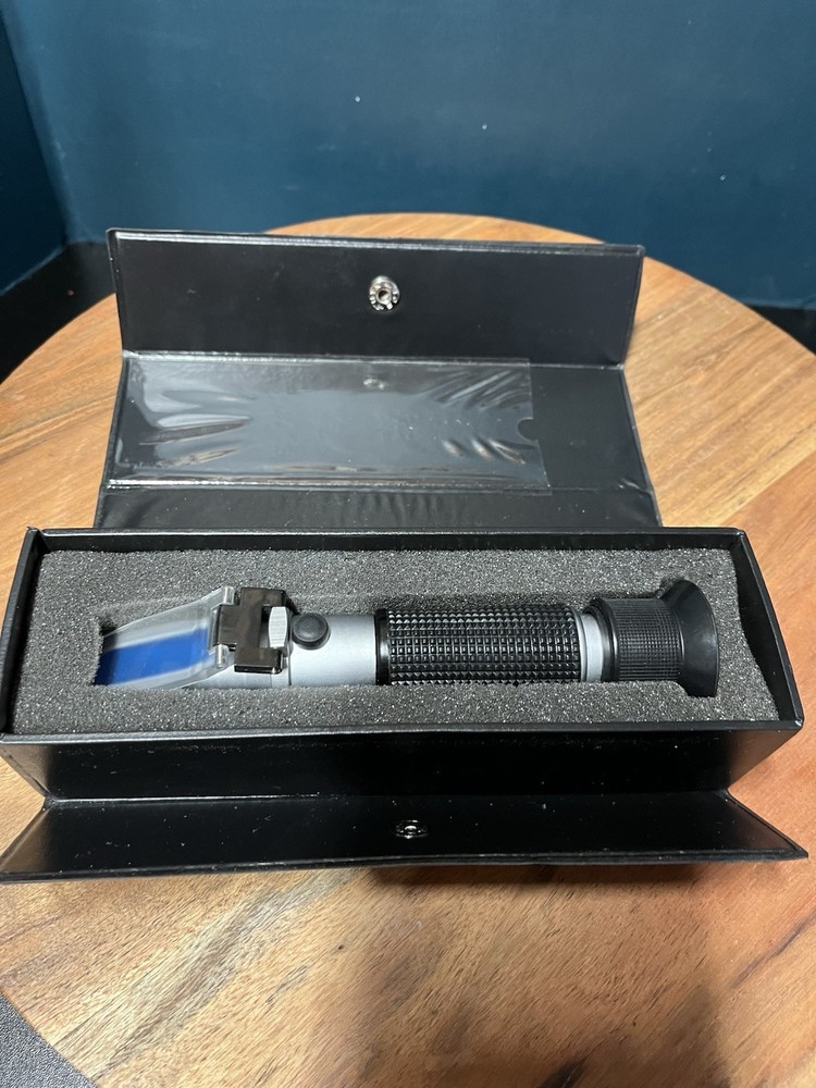 ATC Portable Refractometer With Case