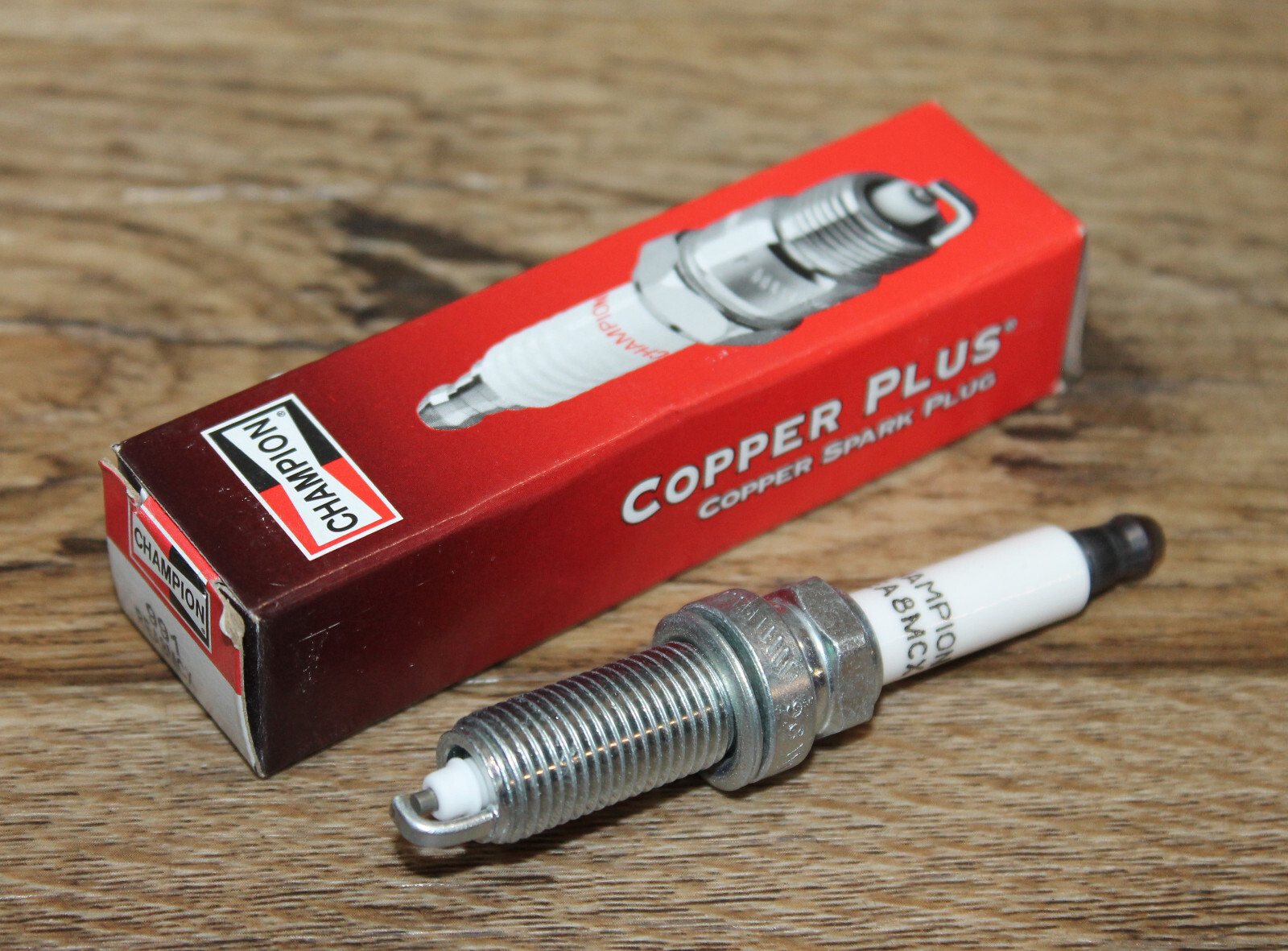 New Set of 2 Champion Spark Plugs REA8MCX Polaris Sportsman 850 2009-11 3022225