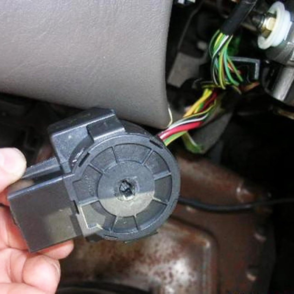 Ignition Starter Switch 98AZ11572A For Ford Escape 2001-2016 Focus 2000-2017