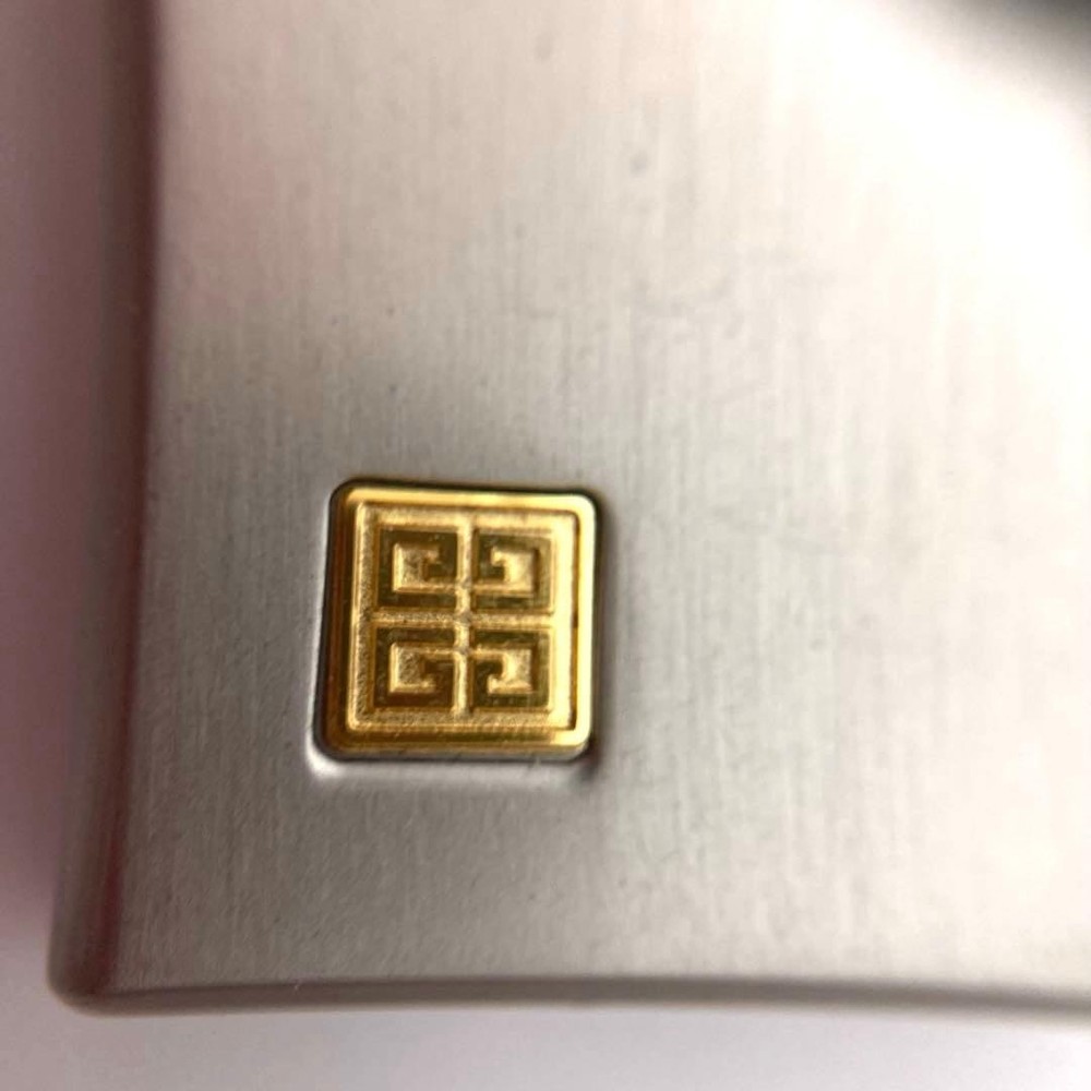 Stylish Givenchy Gas Lighter Roller Slim Design