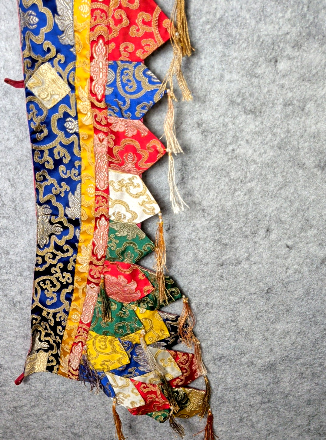 VTG Tibetan Buddhist Brocade Wall Curtain Banner Tashi Tha-Ring Altar Valance