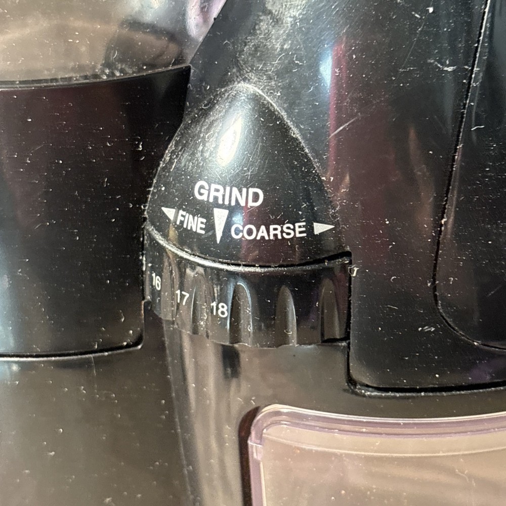 Melitta Perfect Touch MEBG8B Adjustable Coffee Mill Grinder Variable Grind Black