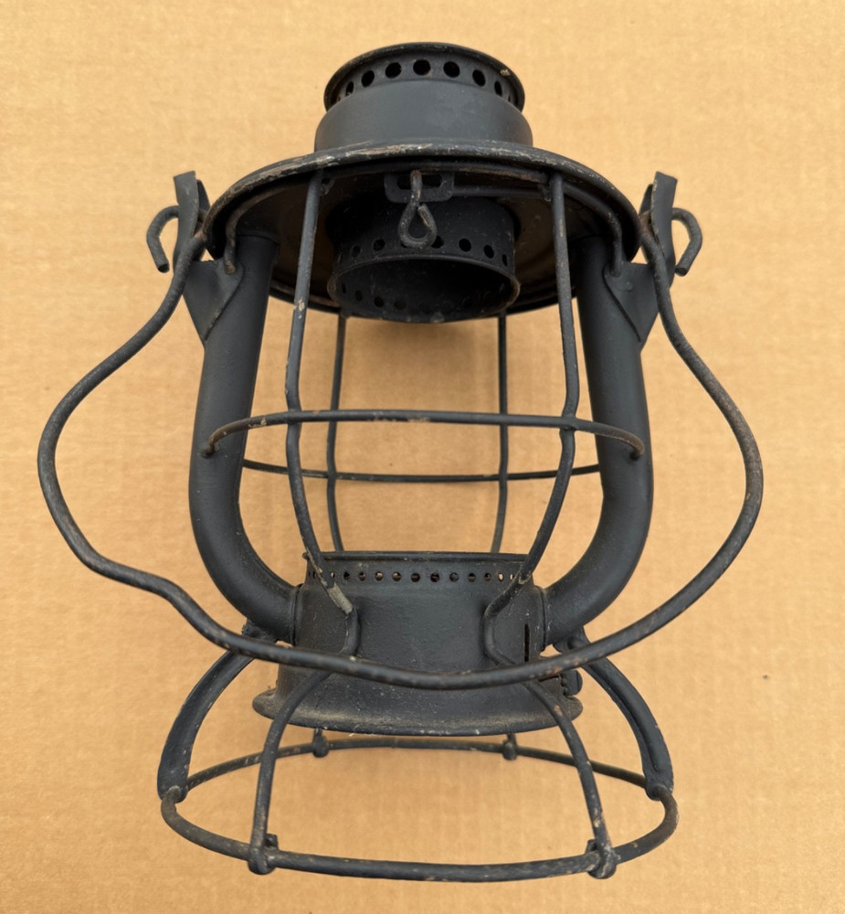 NYCS Dietz Vesta railroad lantern frame