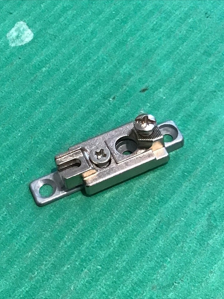 Single (1) Rare Blum 2-pc Hinge Mounting Plate 195H510-02 Hinge Part Replace