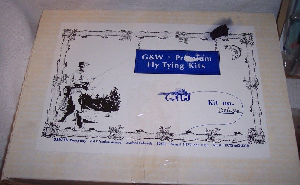 DELUXE G & W PREMIUM FLY TYING SYSTEM KIT VISE SPOOLS BOOKLETS NEW