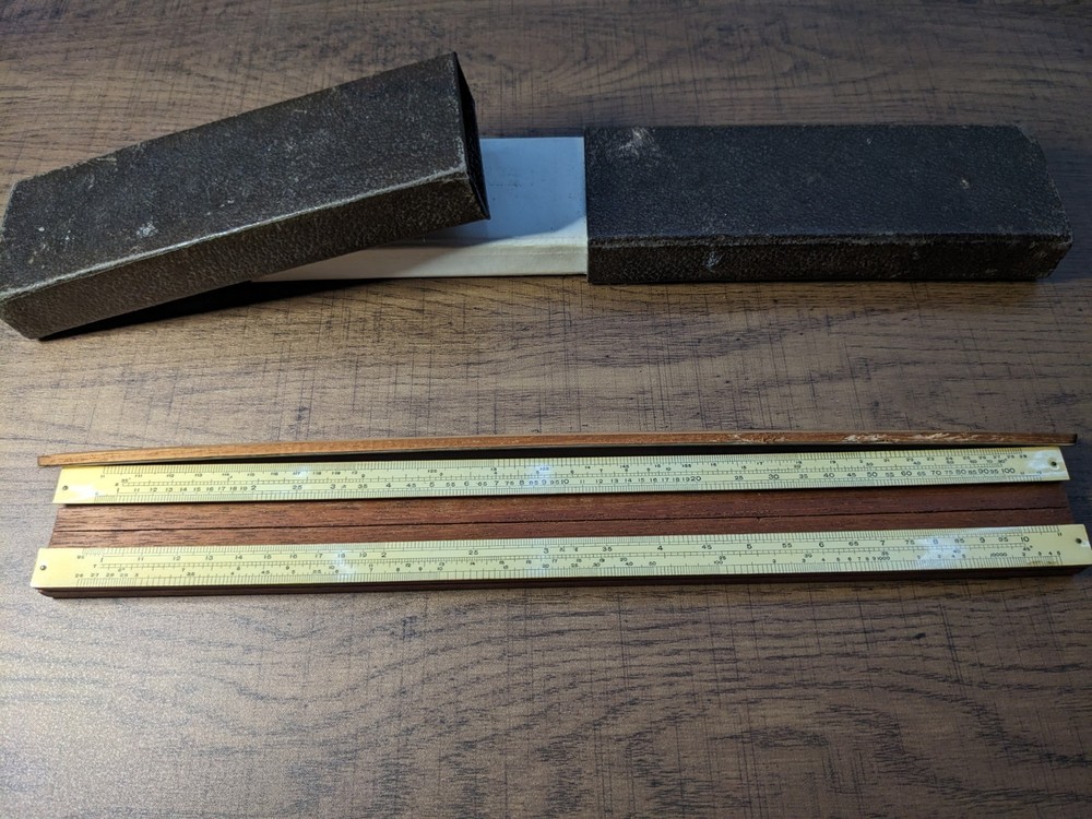 Vintage Unique Engineer Universal Slide rule