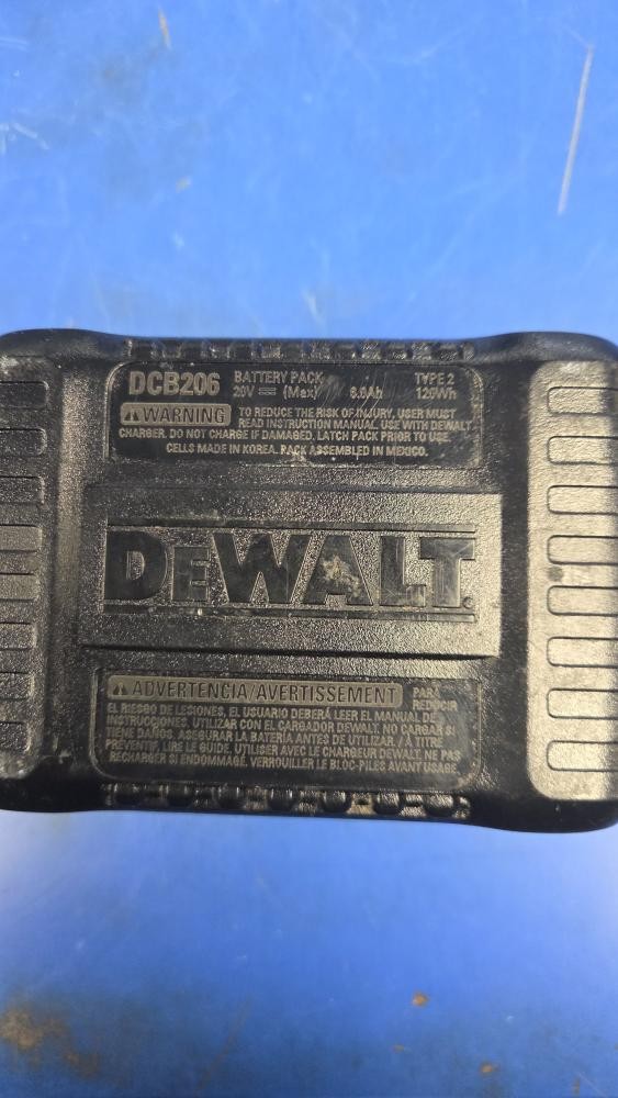 DEWALT DCS570 W/ 20V 6AH BATTERY (C57005465)