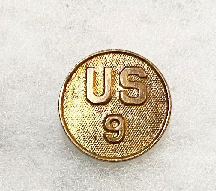 1920's Enlisted US 9 Collar Disc