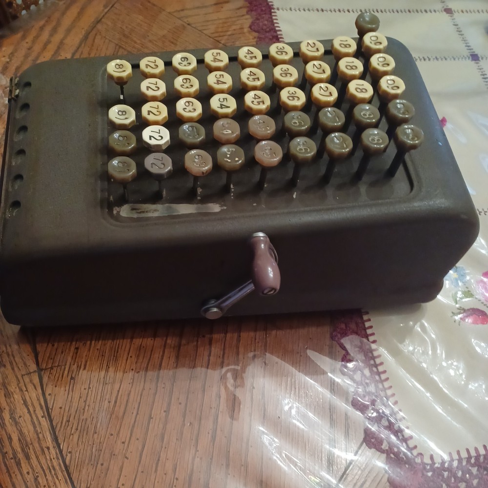 Antique Vintage Burroughs Calculator Adding Machine Key Driven Missing One Key