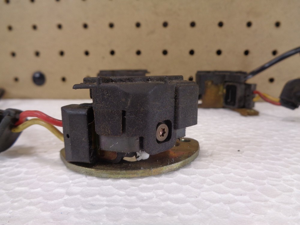 GEO METRO SUZUKI SWIFT DISTRIBUTOR PICKUP COIL